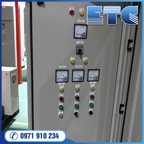 Tủ điều khiển